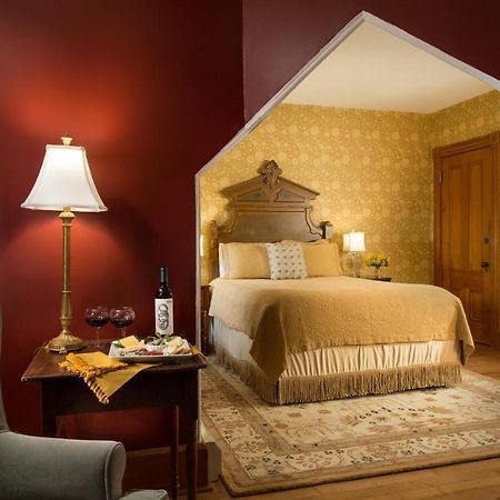 Lang House On Main Street Bed & Breakfast Burlington Ngoại thất bức ảnh