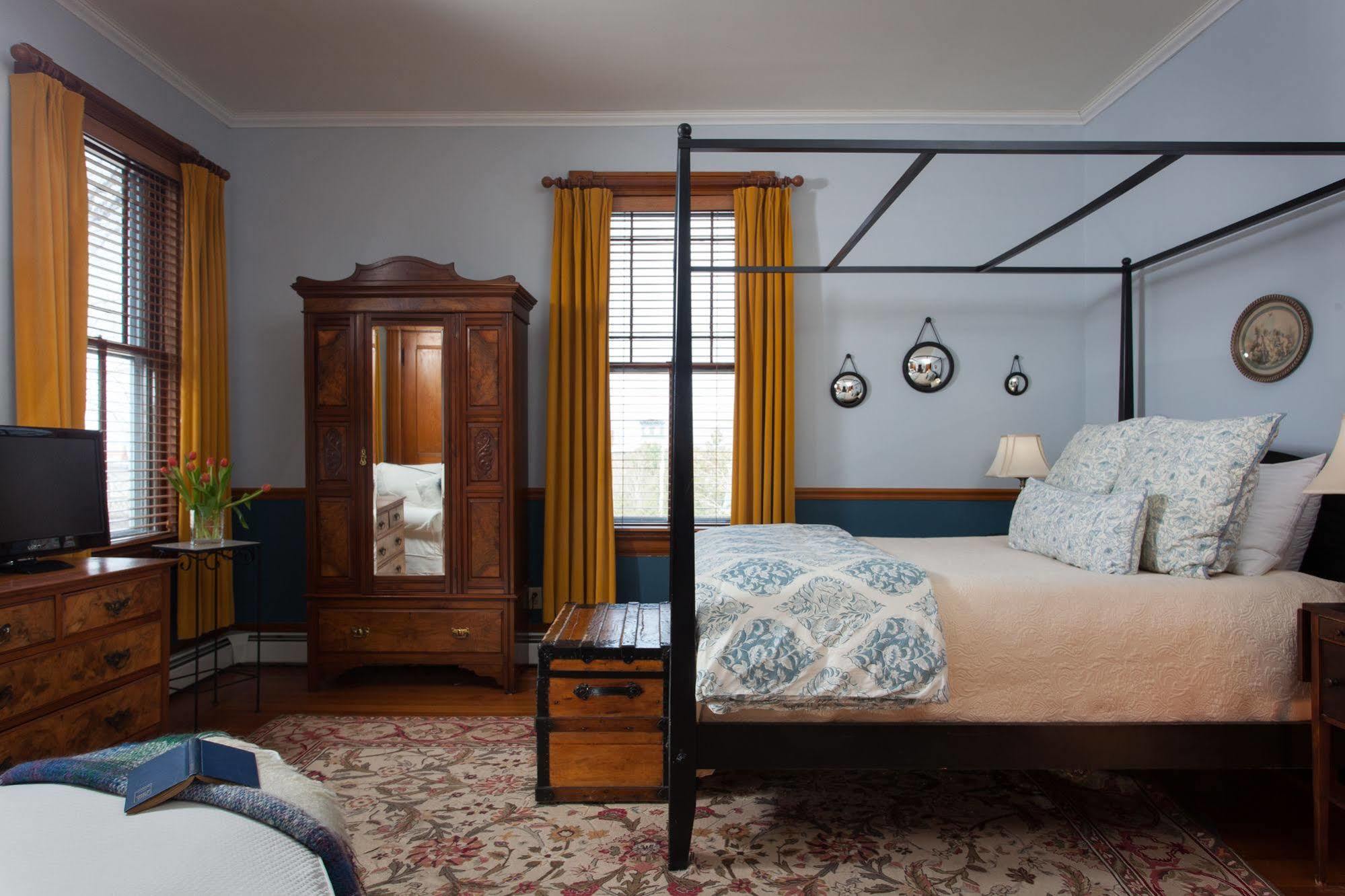 Lang House On Main Street Bed & Breakfast Burlington Ngoại thất bức ảnh